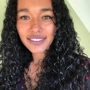 Meet your Posher, Yadira